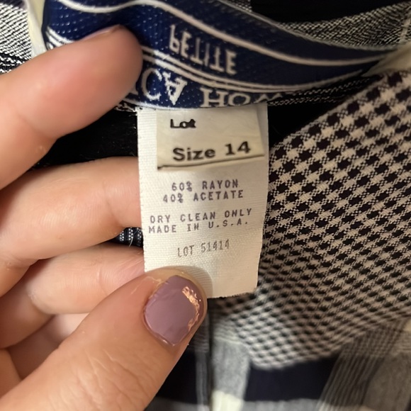 Vintage 90s Plaid Gingham Button Down Collar Crop Top - Picture 3 of 6